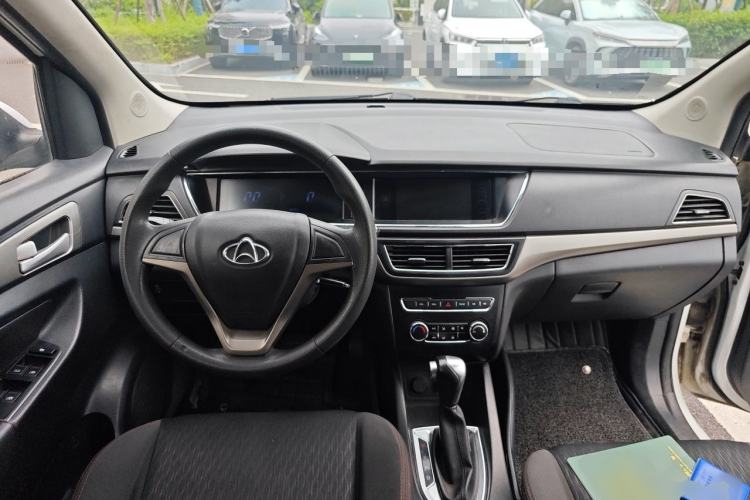 Used CHANGAN OSHAN A600EV 2018 EV model Center Console