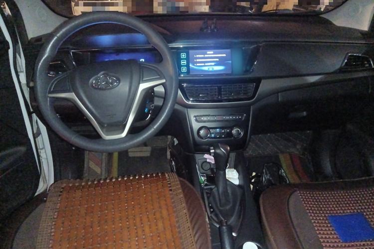 Used CHANGAN OSHAN A600EV 2018 EV model Center Console