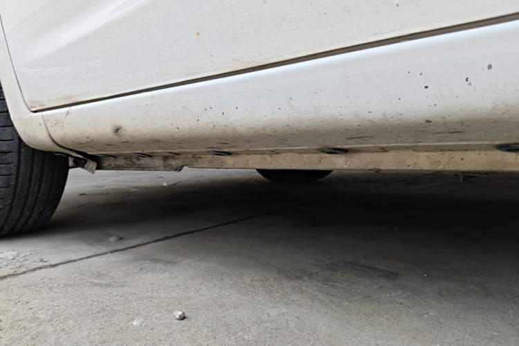 Used CHANGAN OSHAN A600EV 2018 EV model Chassis Front Left