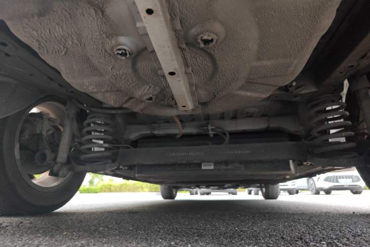 Used CHANGAN OSHAN A600EV 2018 EV model Chassis Rear