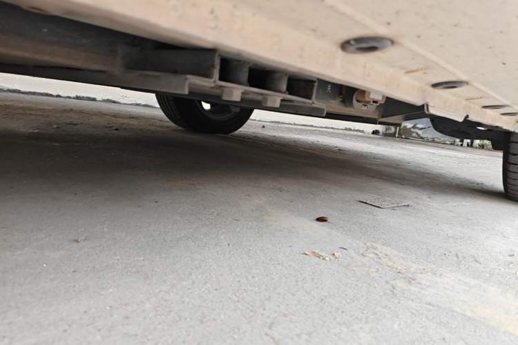 Used CHANGAN OSHAN A600EV 2018 EV model Chassis Rear Left