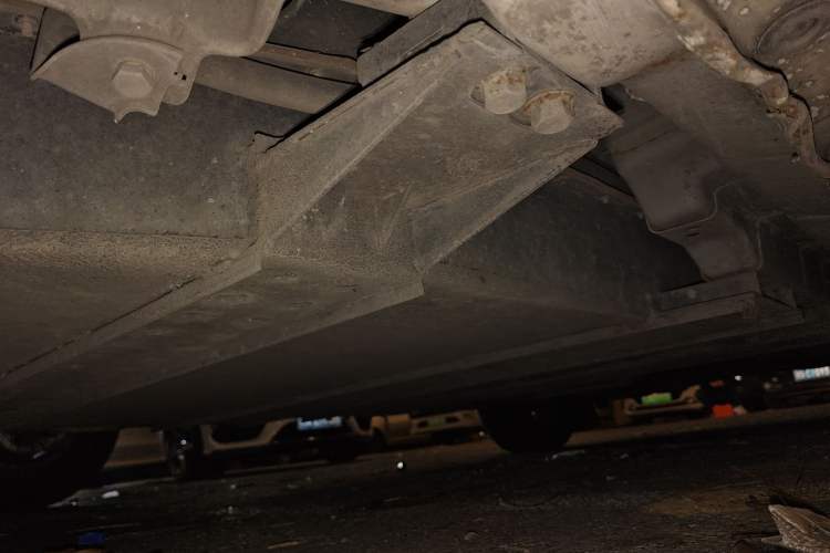 Used CHANGAN OSHAN A600EV 2018 EV model Chassis Rear Right
