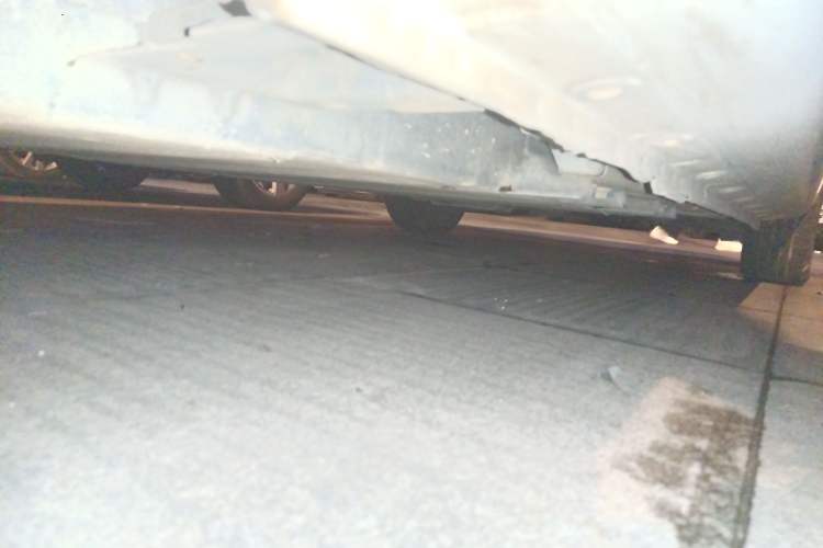 Used CHANGAN OSHAN A600EV 2018 EV model Chassis Rear Right