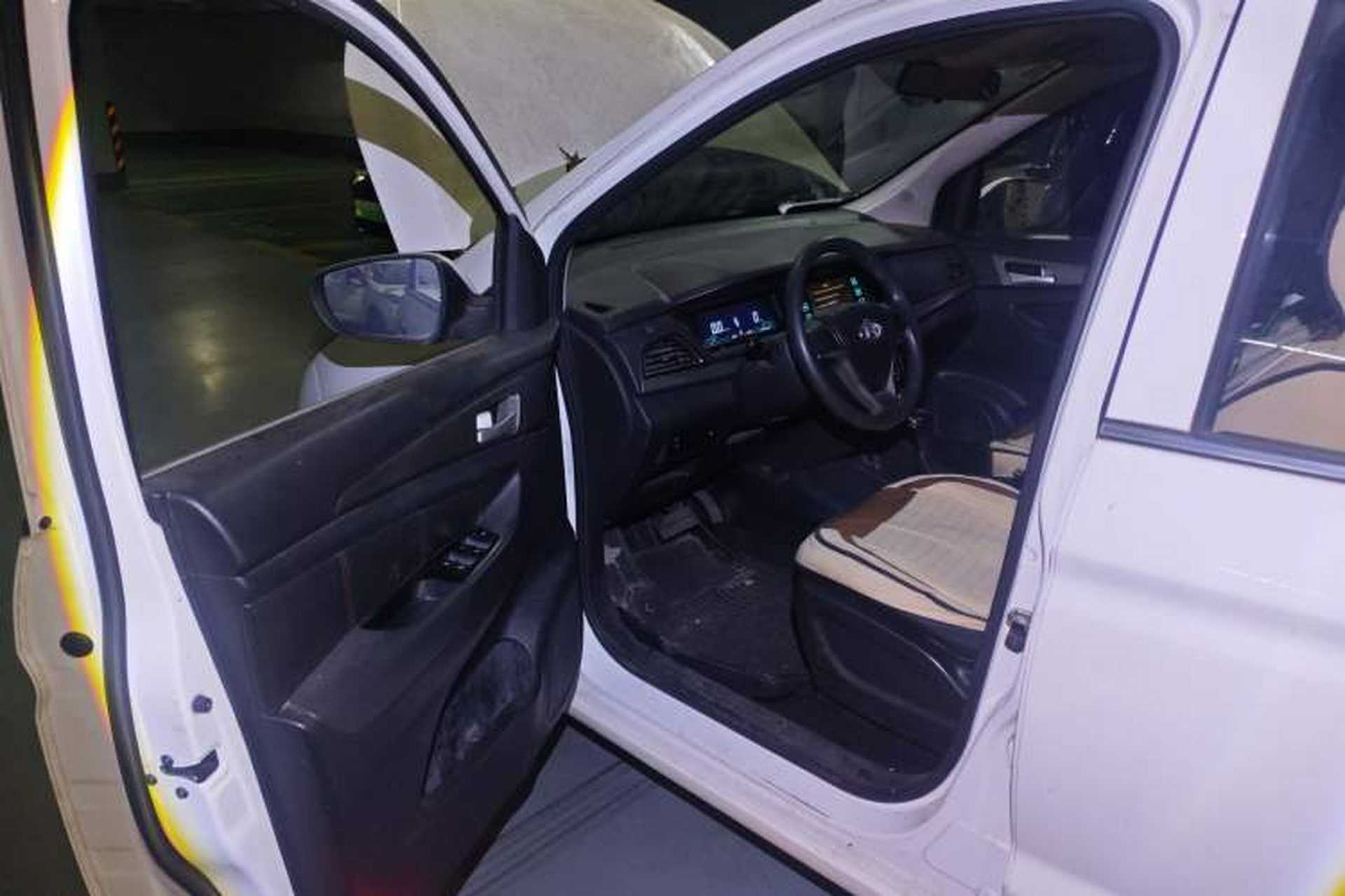 Used CHANGAN OSHAN A600EV 2018 EV model Driver Seat