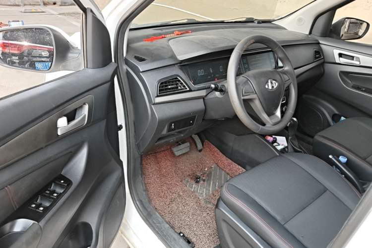 Used CHANGAN OSHAN A600EV 2018 EV model Driver Seat