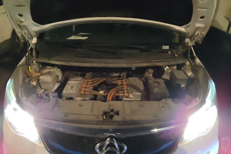 Used CHANGAN OSHAN A600EV 2018 EV model Engine Bay