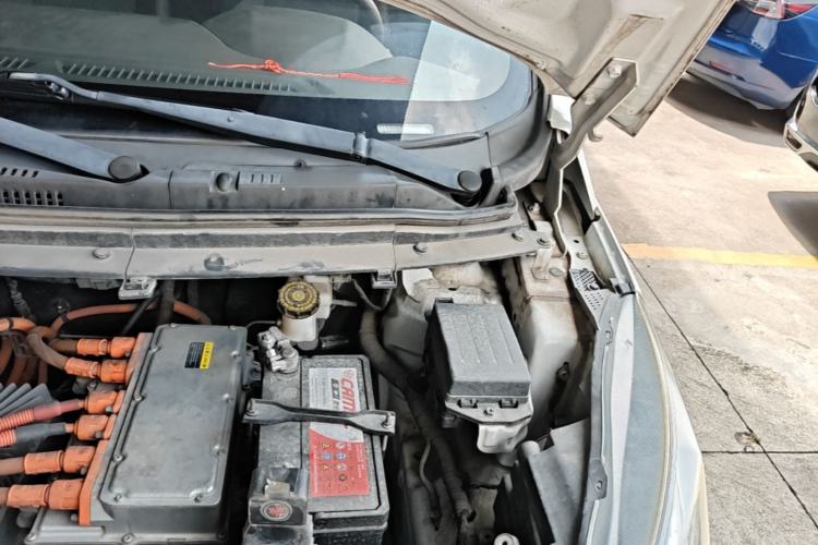 Used CHANGAN OSHAN A600EV 2018 EV model Engine Bay Left