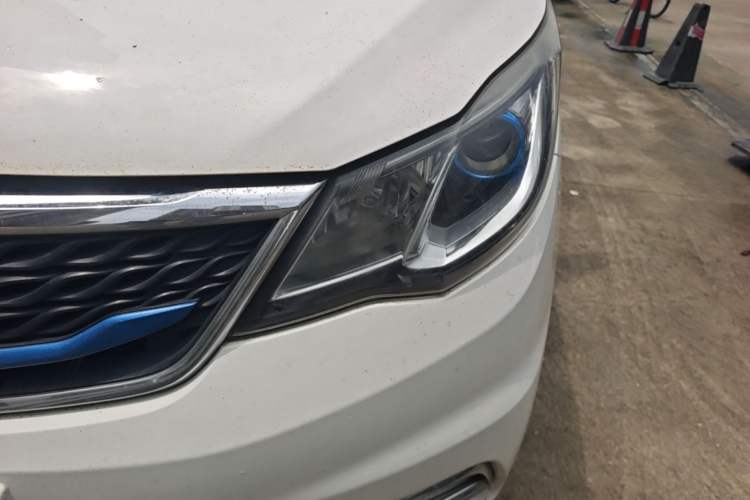 Used CHANGAN OSHAN A600EV 2018 EV model Left Front Headlight