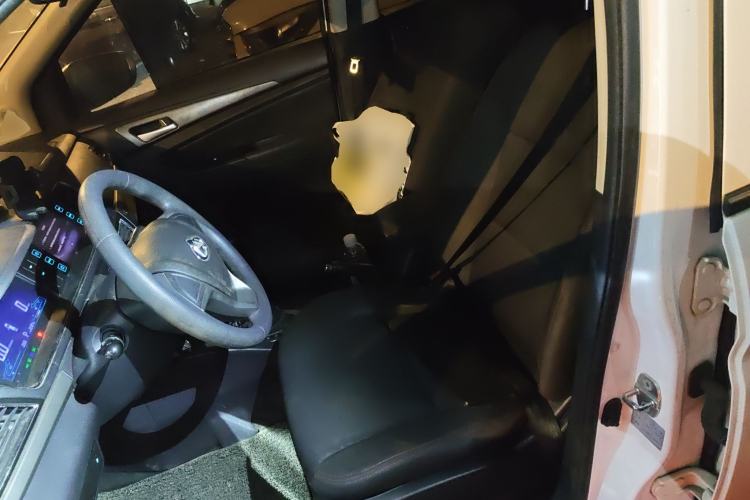 Used CHANGAN OSHAN A600EV 2018 EV model Left Front Seat