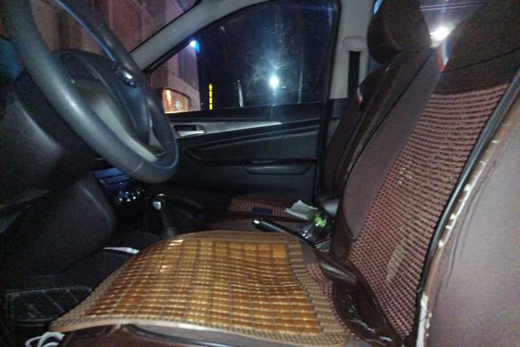 Used CHANGAN OSHAN A600EV 2018 EV model Left Front Seat