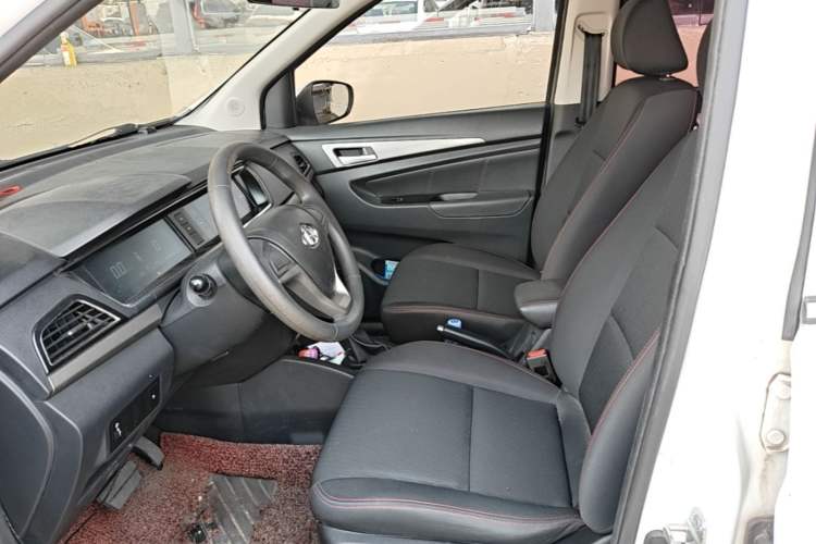 Used CHANGAN OSHAN A600EV 2018 EV model Left Front Seat