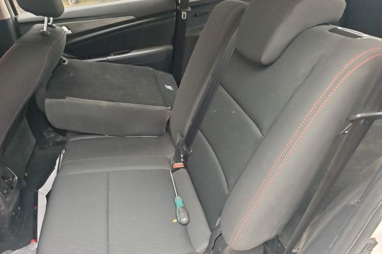 Used CHANGAN OSHAN A600EV 2018 EV model Left Rear Seat