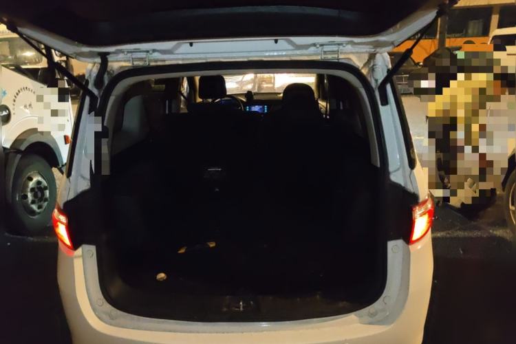 Used CHANGAN OSHAN A600EV 2018 EV model Trunk