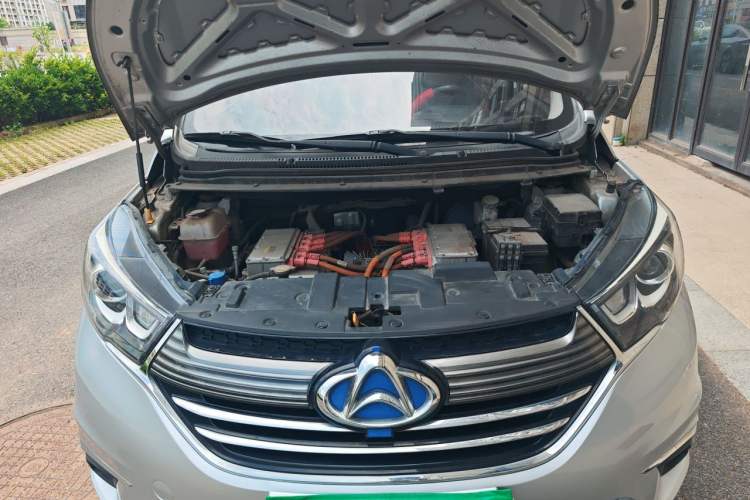 Used CHANGAN OSHAN A600EV 2019 Revised Version 5 Seats Engine Bay