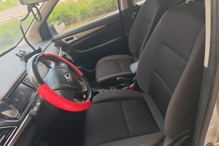Used CHANGAN OSHAN A600EV 2019 Revised Version 5 Seats Left Front Seat