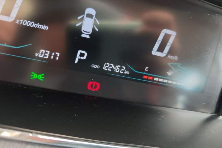 Used CHANGAN OSHAN A600EV 2019 Revised Version 5 Seats Odometer Close Up
