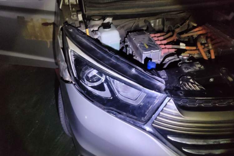 Used CHANGAN OSHAN A600EV 2019 Revised Version 5 Seats Right Front Headlight