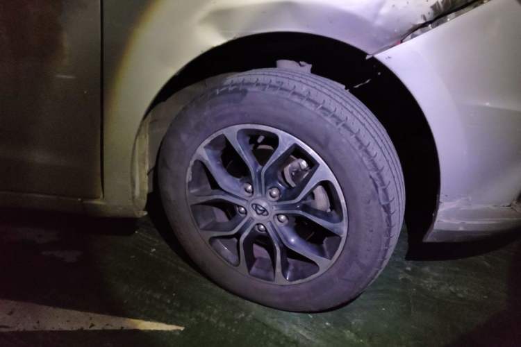Used CHANGAN OSHAN A600EV 2019 Revised Version 5 Seats Right Front Wheel Hub