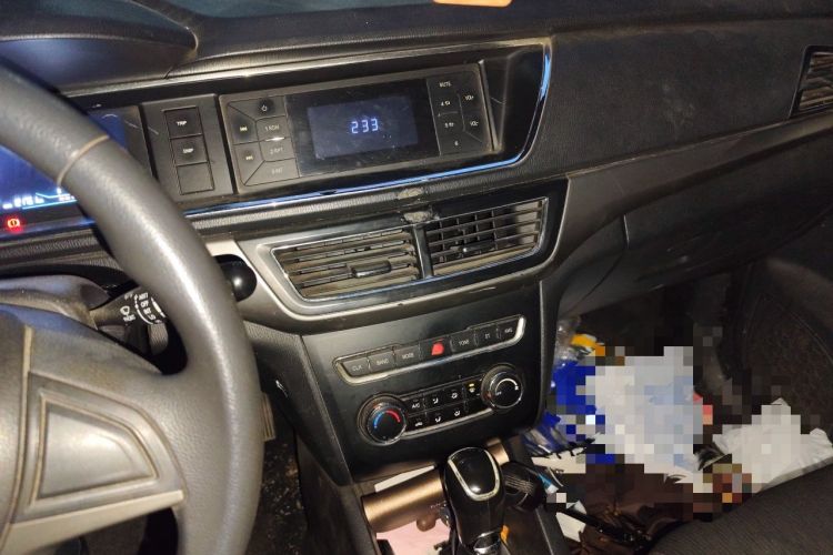 Used CHANGAN OSHAN A600EV 2019 EV model Audio And AC Panel