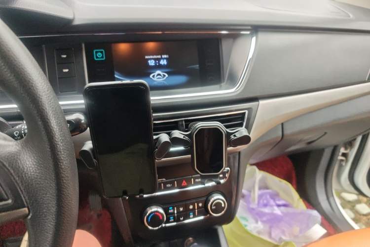 Used CHANGAN OSHAN A600EV 2019 EV model Audio And AC Panel