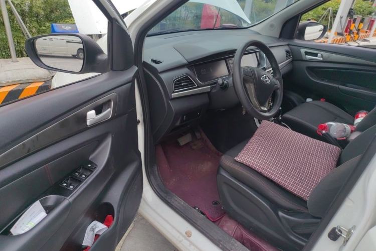 Used CHANGAN OSHAN A600EV 2019 Revised Version 6 Seats Driver Seat