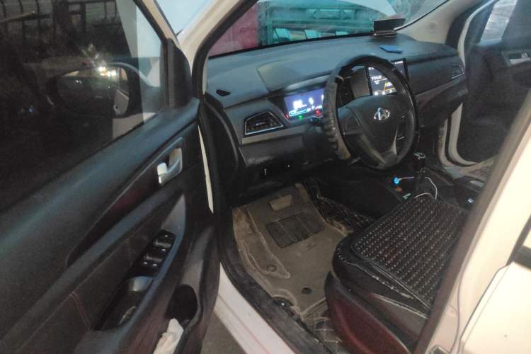 Used CHANGAN OSHAN A600EV 2019 Revised Version 5 Seats Driver Seat