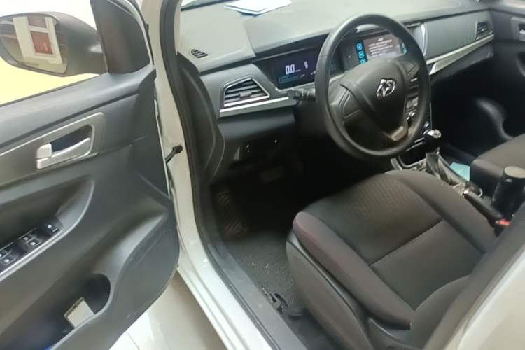 Used CHANGAN OSHAN A600EV 2019 Revised Version 5 Seats Driver Seat