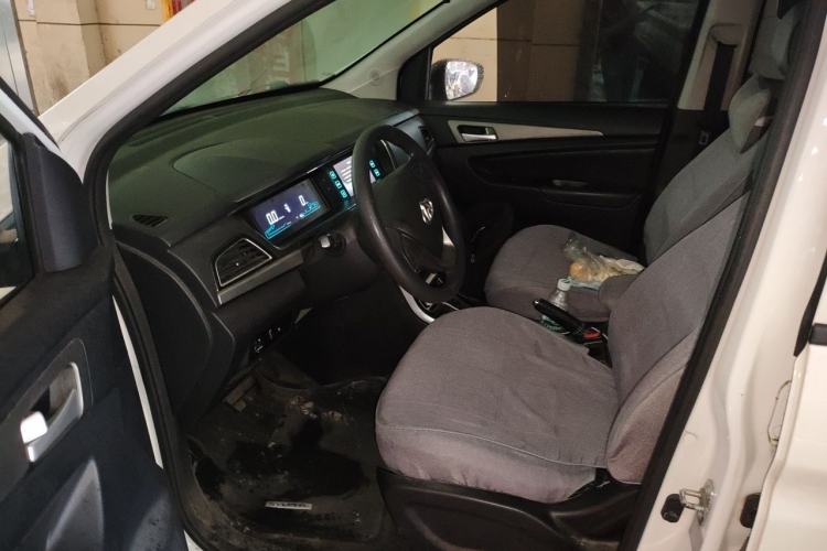 Used CHANGAN OSHAN A600EV 2019 Revised Version 5 Seats Driver Seat