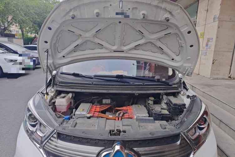 Used CHANGAN OSHAN A600EV 2019 Revised Version 6 Seats Engine Bay