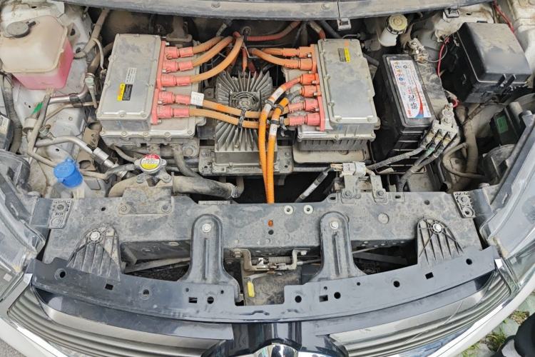Used CHANGAN OSHAN A600EV 2019 Revised Version 5 Seats Engine Bay