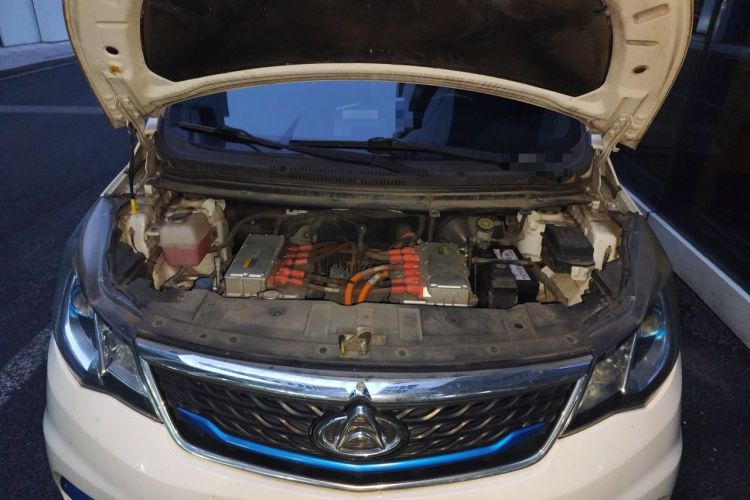 Used CHANGAN OSHAN A600EV 2019 EV model Engine Bay