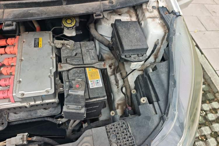 Used CHANGAN OSHAN A600EV 2019 EV model Engine Bay Left