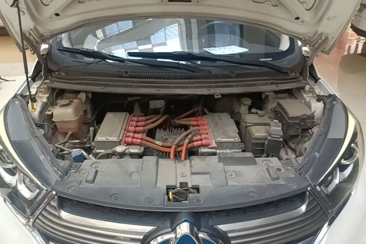 Used CHANGAN OSHAN A600EV 2019 Revised Version 5 Seats Engine Bay