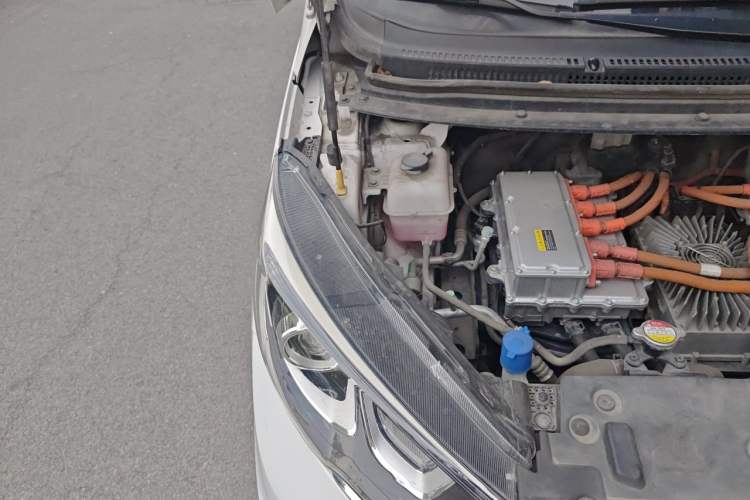 Used CHANGAN OSHAN A600EV 2019 Revised Version 6 Seats Engine Bay Right
