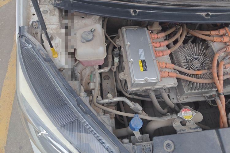 Used CHANGAN OSHAN A600EV 2019 Revised Version 5 Seats Engine Bay Right