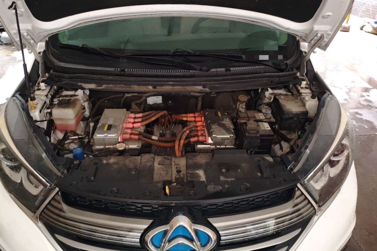 Used CHANGAN OSHAN A600EV 2019 Revised Version 5 Seats Engine Bay