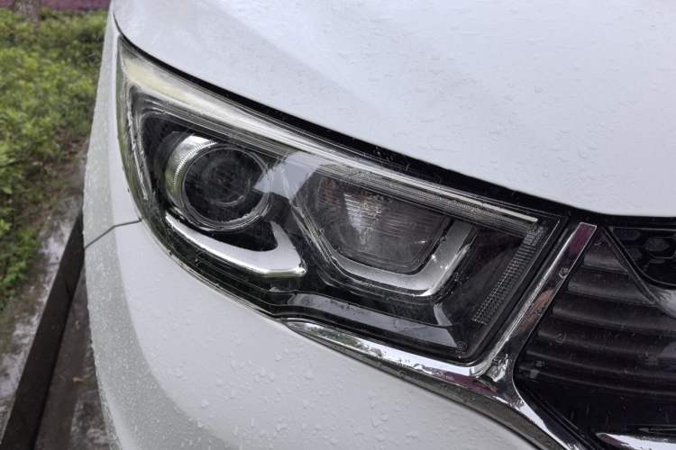 Used CHANGAN OSHAN A600EV 2019 Revised Version 5 Seats Exterior 6