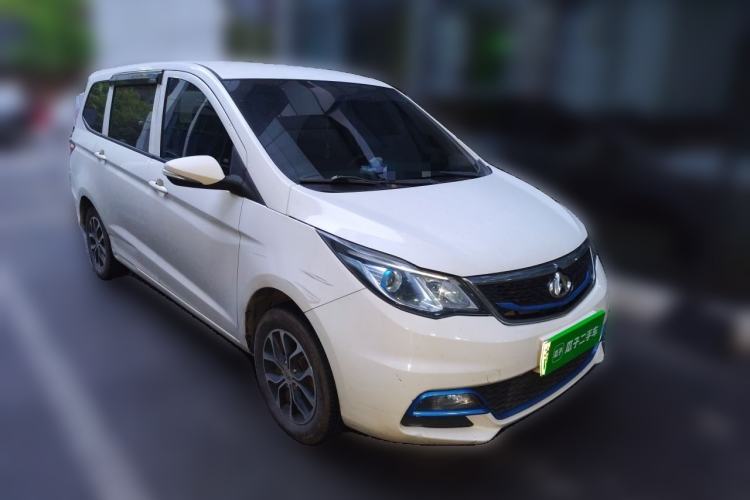 Used CHANGAN OSHAN A600EV 2019 EV model Front Right 45 Deg