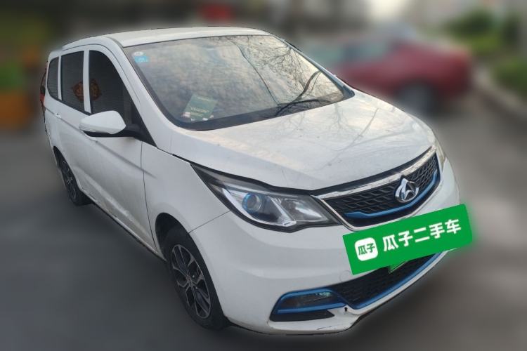 Used CHANGAN OSHAN A600EV 2019 Revised Version 5 Seats Front Right 45 Deg