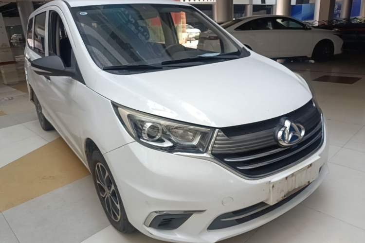 Used CHANGAN OSHAN A600EV 2019 Revised Version 5 Seats Front Right 45 Deg