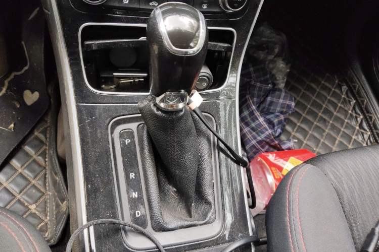 Used CHANGAN OSHAN A600EV 2019 Revised Version 5 Seats Gear Lever