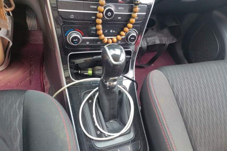 Used CHANGAN OSHAN A600EV 2019 Revised Version 6 Seats Gear Lever