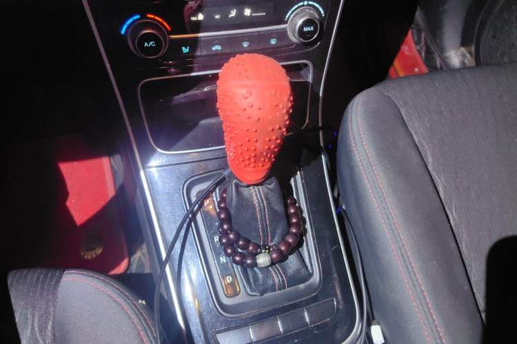 Used CHANGAN OSHAN A600EV 2019 Revised Version 6 Seats Gear Lever
