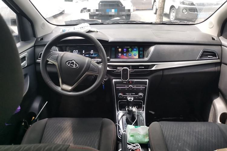 Used CHANGAN OSHAN A600EV 2019 Revised Version 6 Seats Interior 2