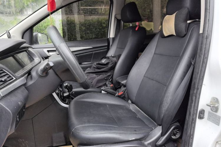 Used CHANGAN OSHAN A600EV 2019 Revised Version 5 Seats Left Front Seat