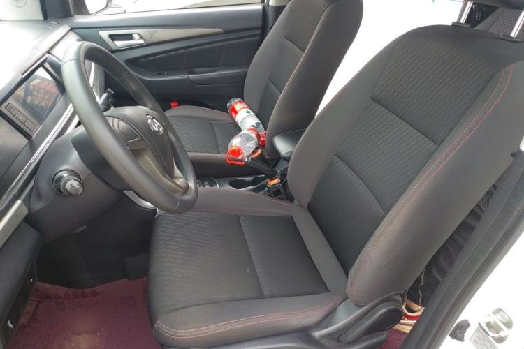Used CHANGAN OSHAN A600EV 2019 Revised Version 6 Seats Left Front Seat