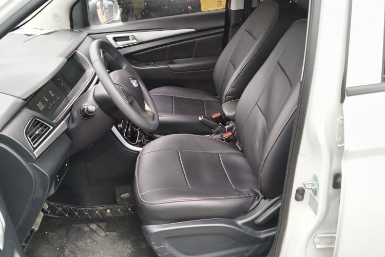 Used CHANGAN OSHAN A600EV 2019 Revised Version 6 Seats Left Front Seat