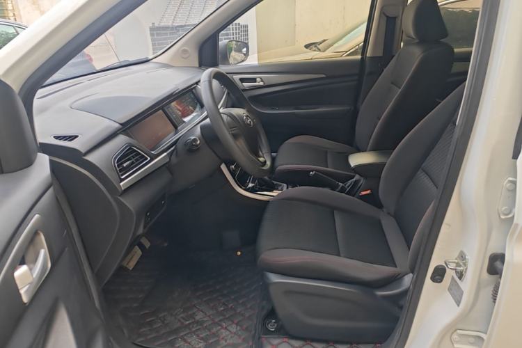 Used CHANGAN OSHAN A600EV 2019 Revised Version 6 Seats Left Front Seat