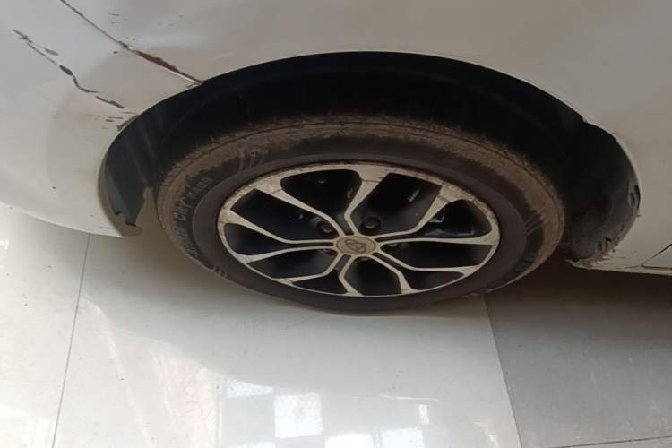 Used CHANGAN OSHAN A600EV 2019 Revised Version 5 Seats Left Front Wheel Hub