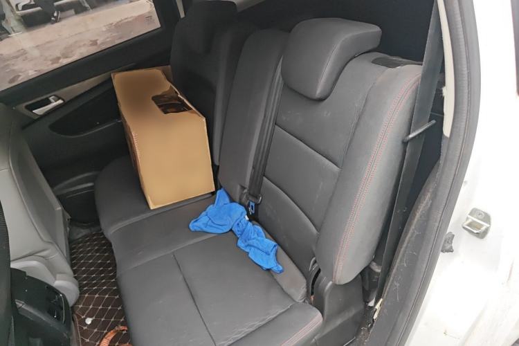 Used CHANGAN OSHAN A600EV 2019 Revised Version 5 Seats Left Rear Seat